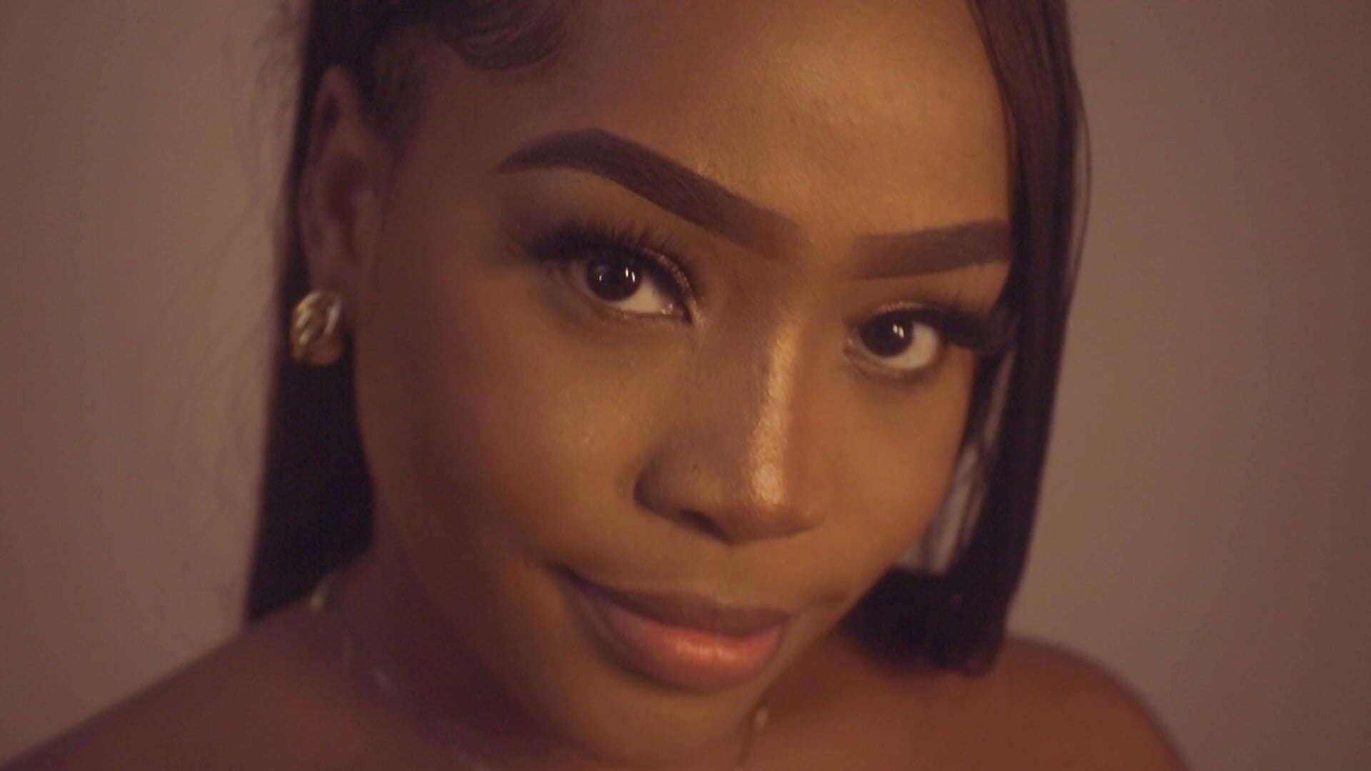 sexy girl - video by TianahGlow cam model