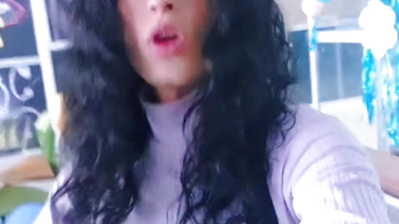 lunes – video od webkamerové modelky Mis_Meghan