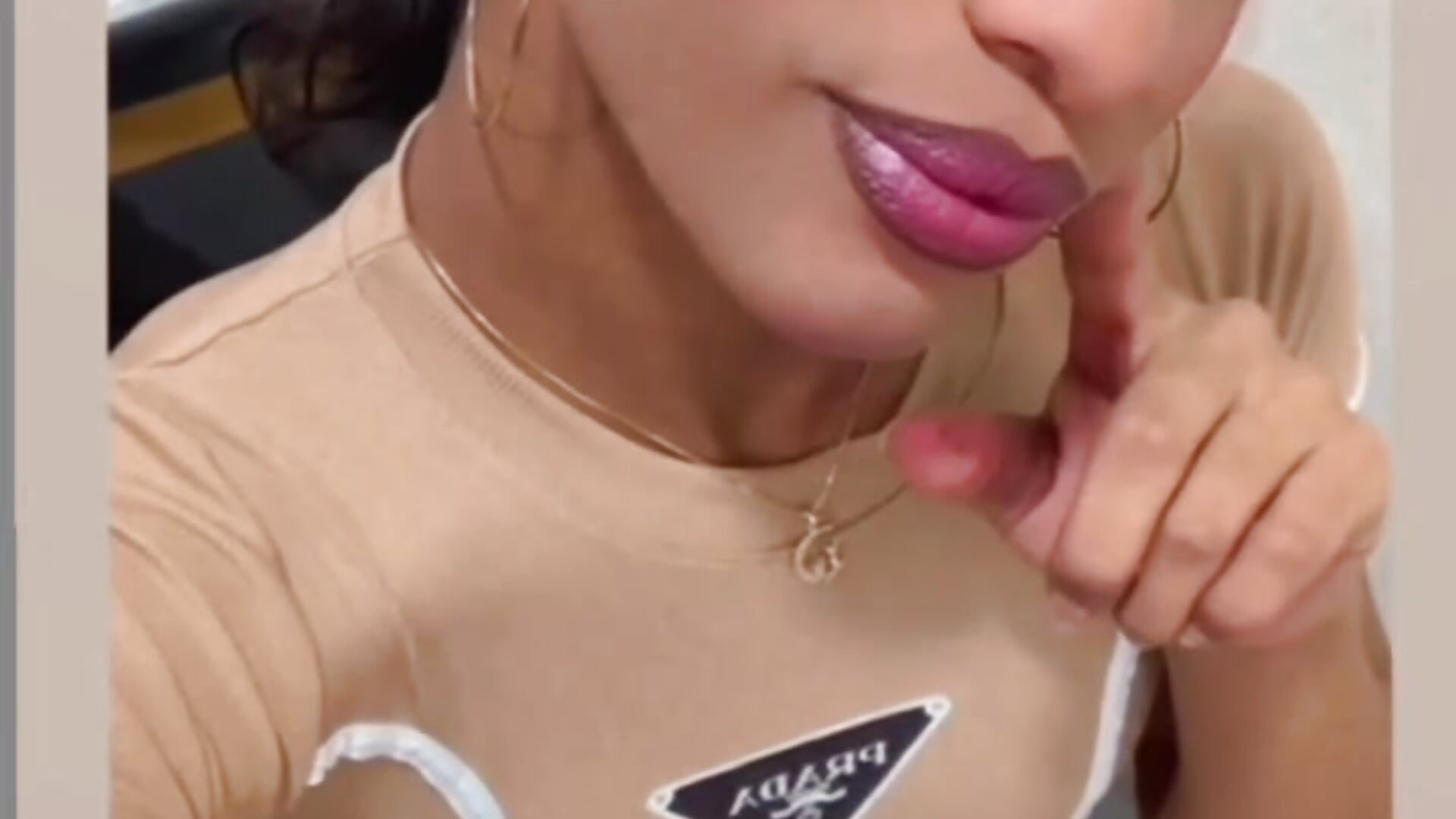 🏳️‍⚧️😏 - video by katha_Crawford cam model