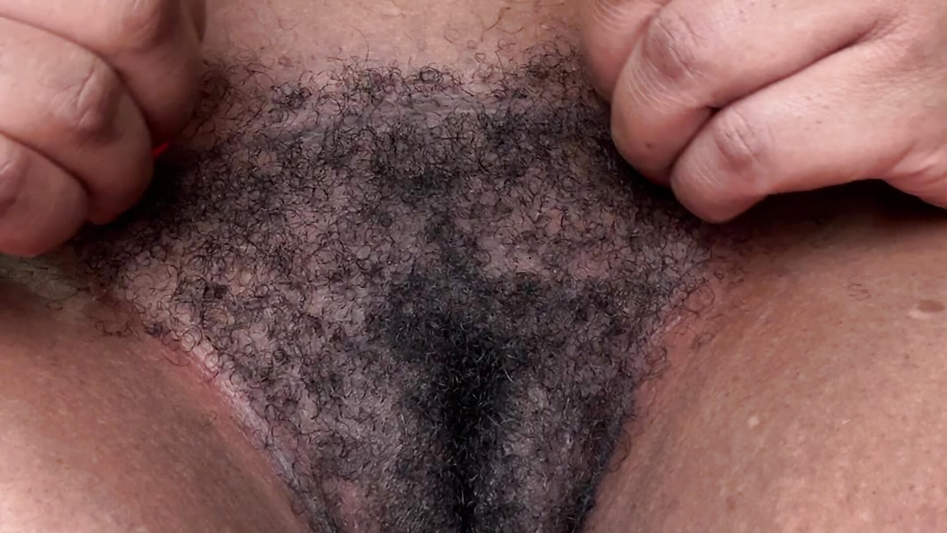 Hairy snatch😈 - video by VixenRoyaleX cam model