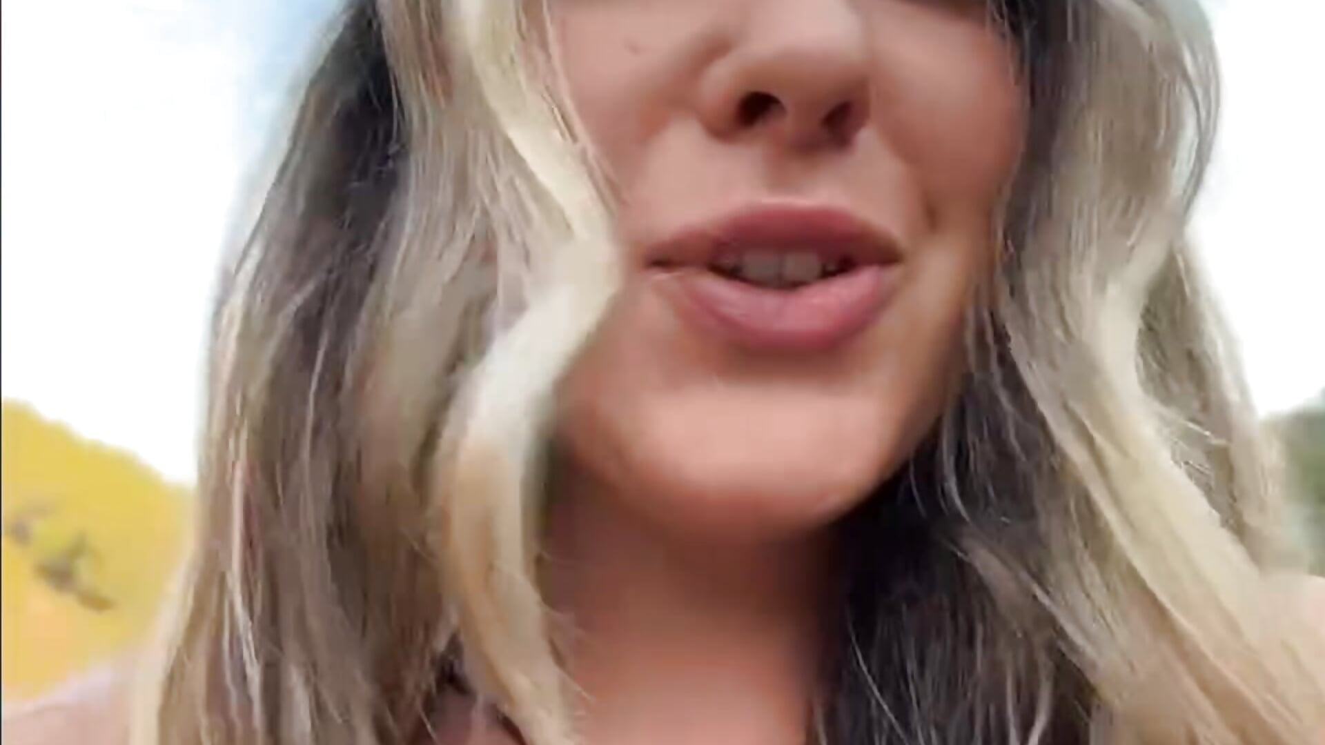 When a member enters my private show and I’m totally not ready for that sound… 😳😂 - video Mona_Plus kameramallilta