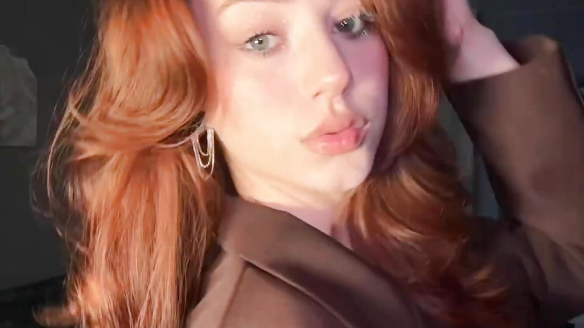 TIK tok - video by StacyWatts cam model