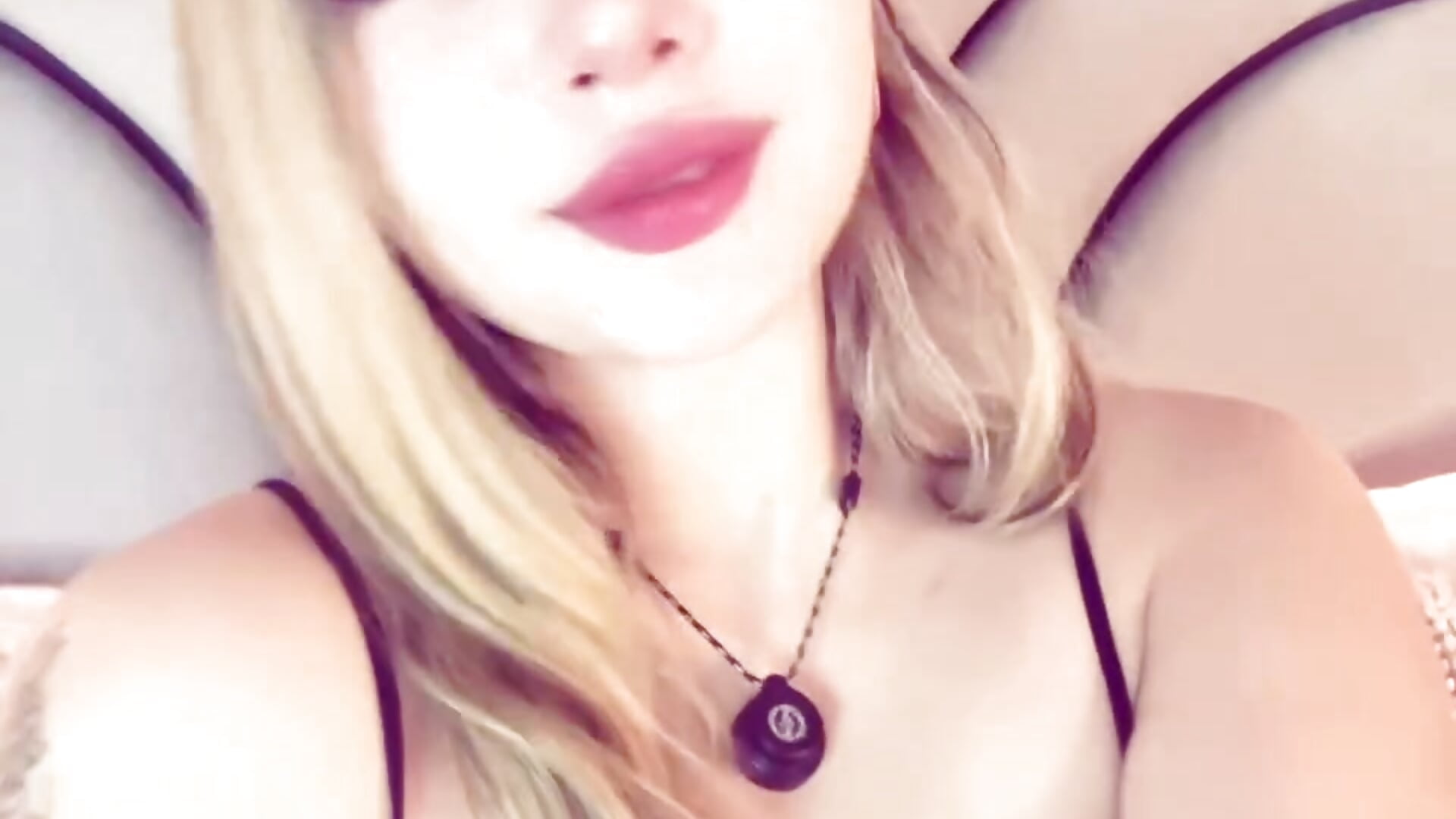 Close-up of what you like most🫦 – видео вебкам-модели Julieta_priv