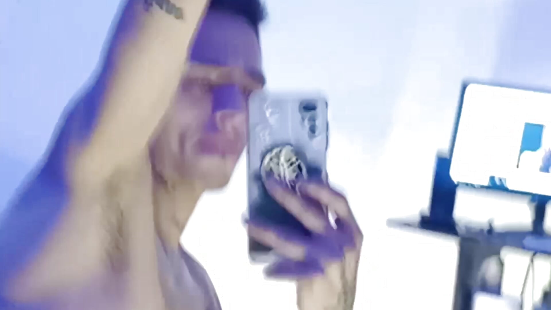 2025-05-11-064534108 - video by bryannthh cam model