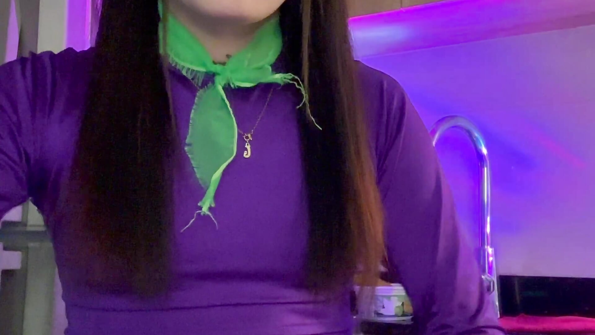 Daphne cum💜 - video by Camistar18 cam model