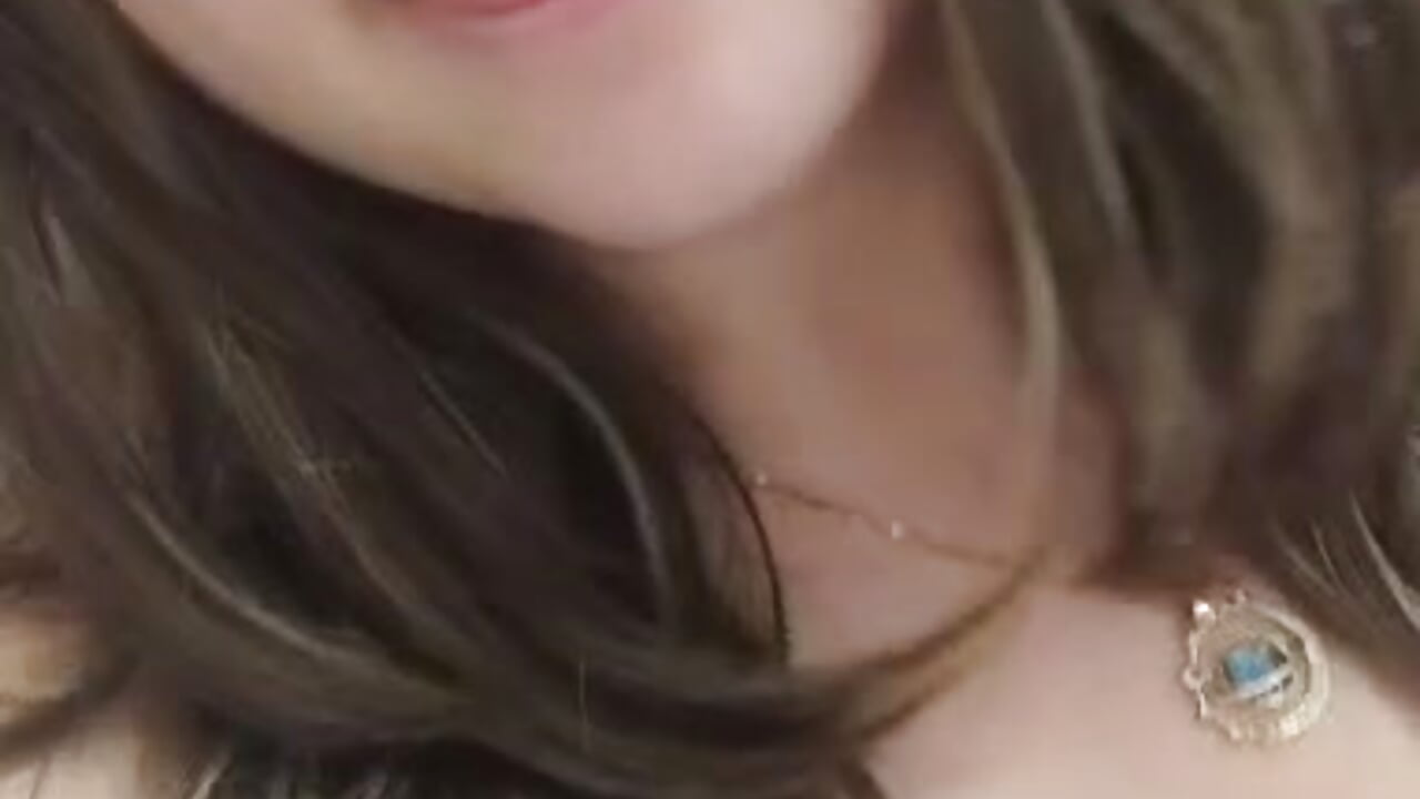 Kisses 🥰😘 - Vídeo de Lianngrace, modelo de vídeos