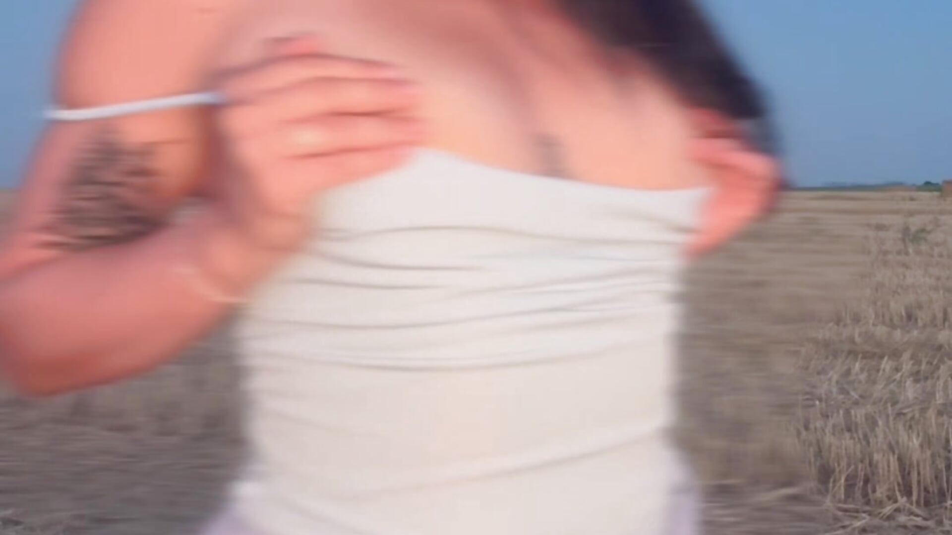 Mystery never hurts 👅 - ক্যাম মডেল MaraLux-এর ভিডিও