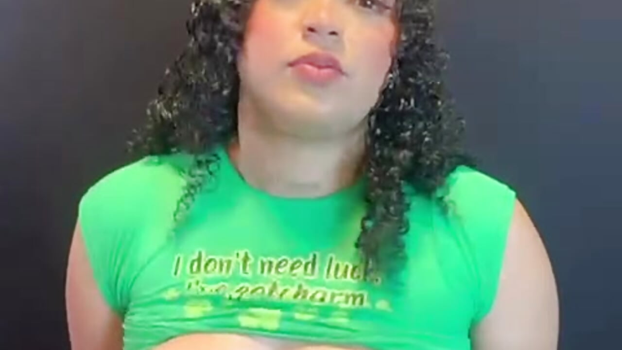 Bouncing my tits with clamps