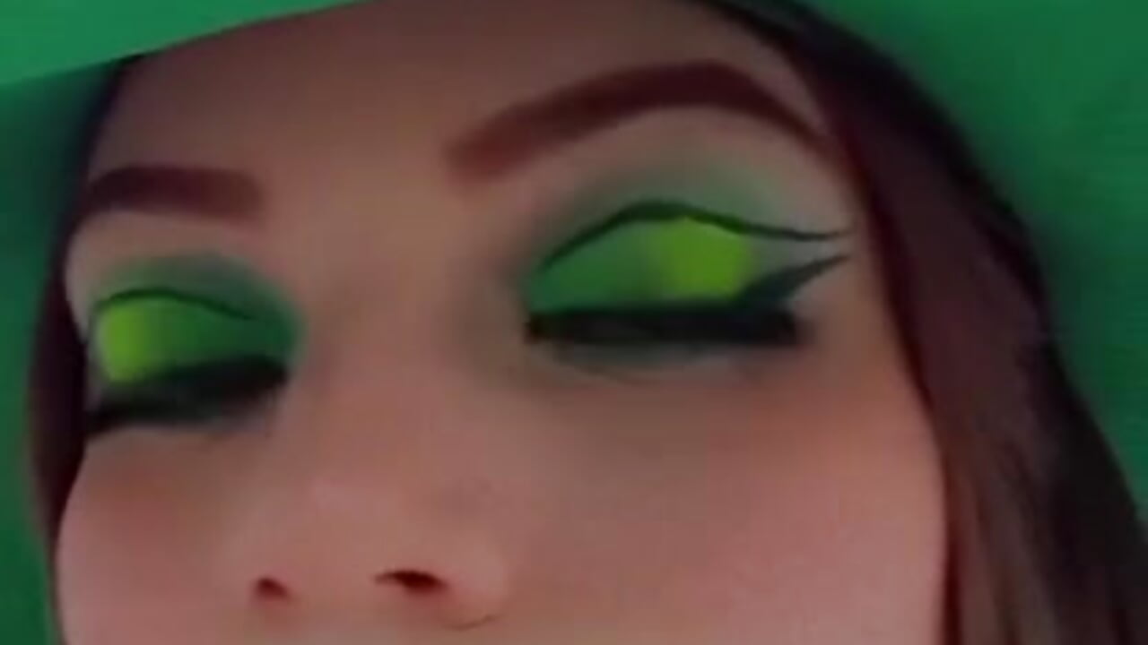 San Patricio - video by Baby_Asshley cam model