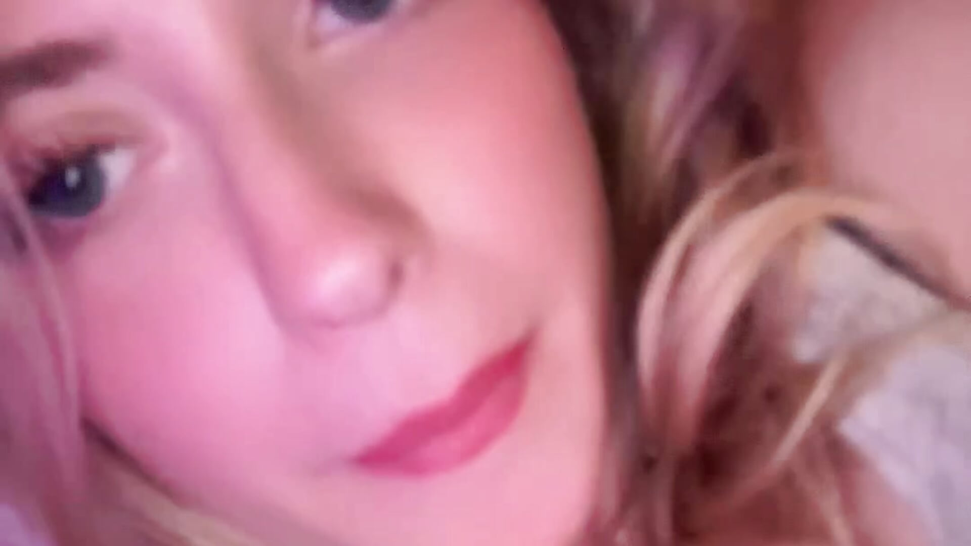 :P - βίντεο μοντέλου sinfulblonde1