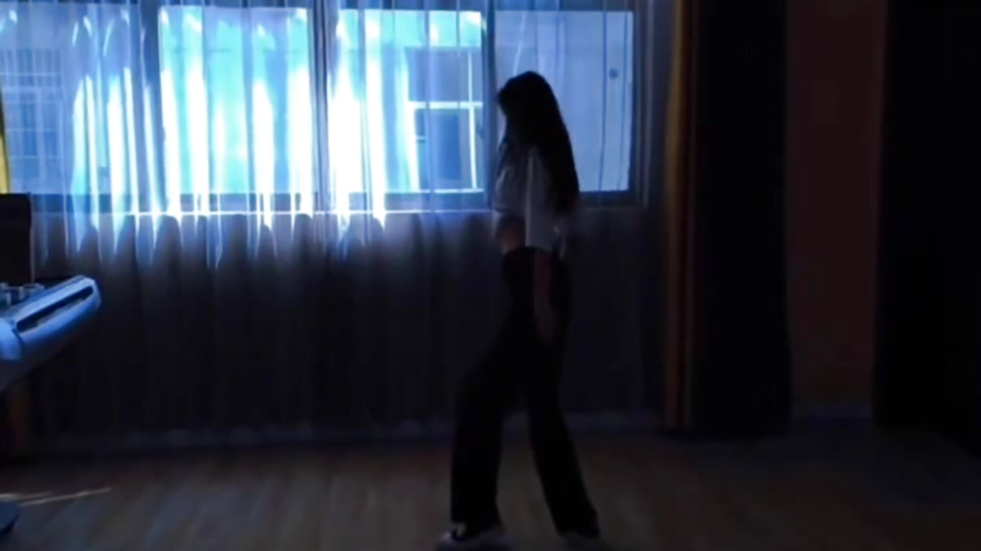 love舞蹈全身 - video by XiaoKui-Baby cam model