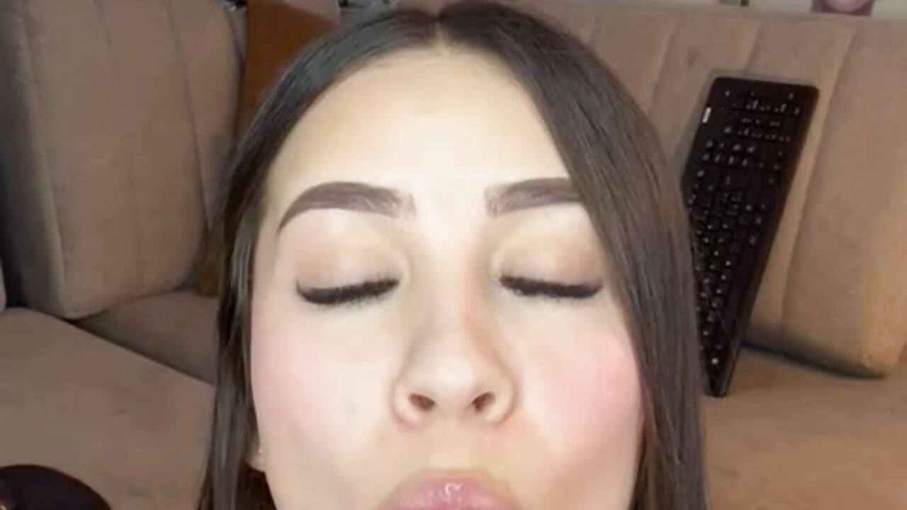 sexy and hot blowjob - فيديو من Ivanna_West موديل الكام