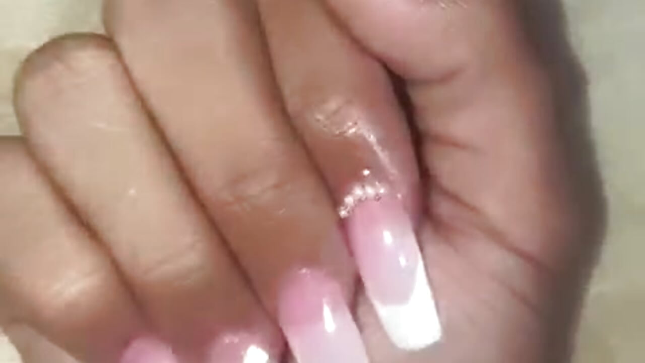 cute little hands - วิดีโอโดย cherry_crushx โมเดลแคม