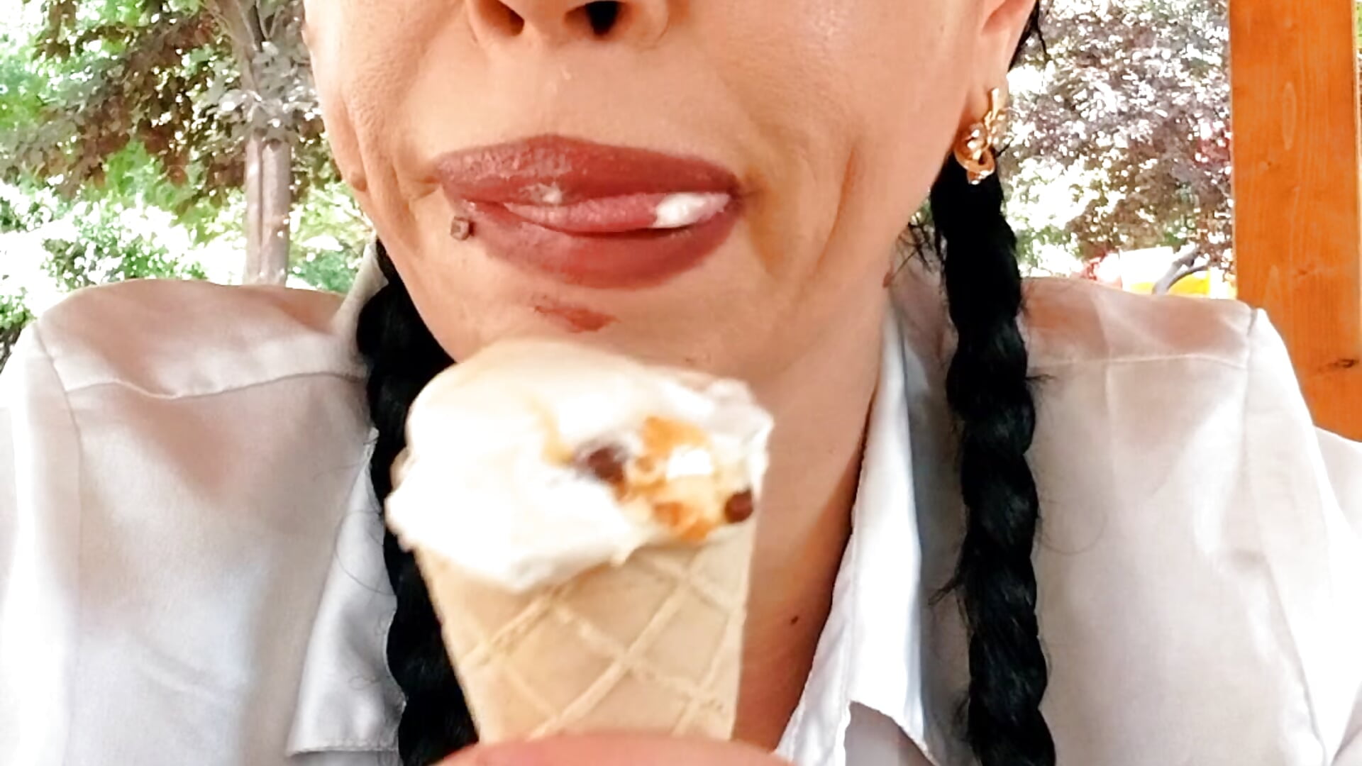 Ice cream for daddy's little girl 🍦🍧🍨🥰 - video av Within__Temptation cam model