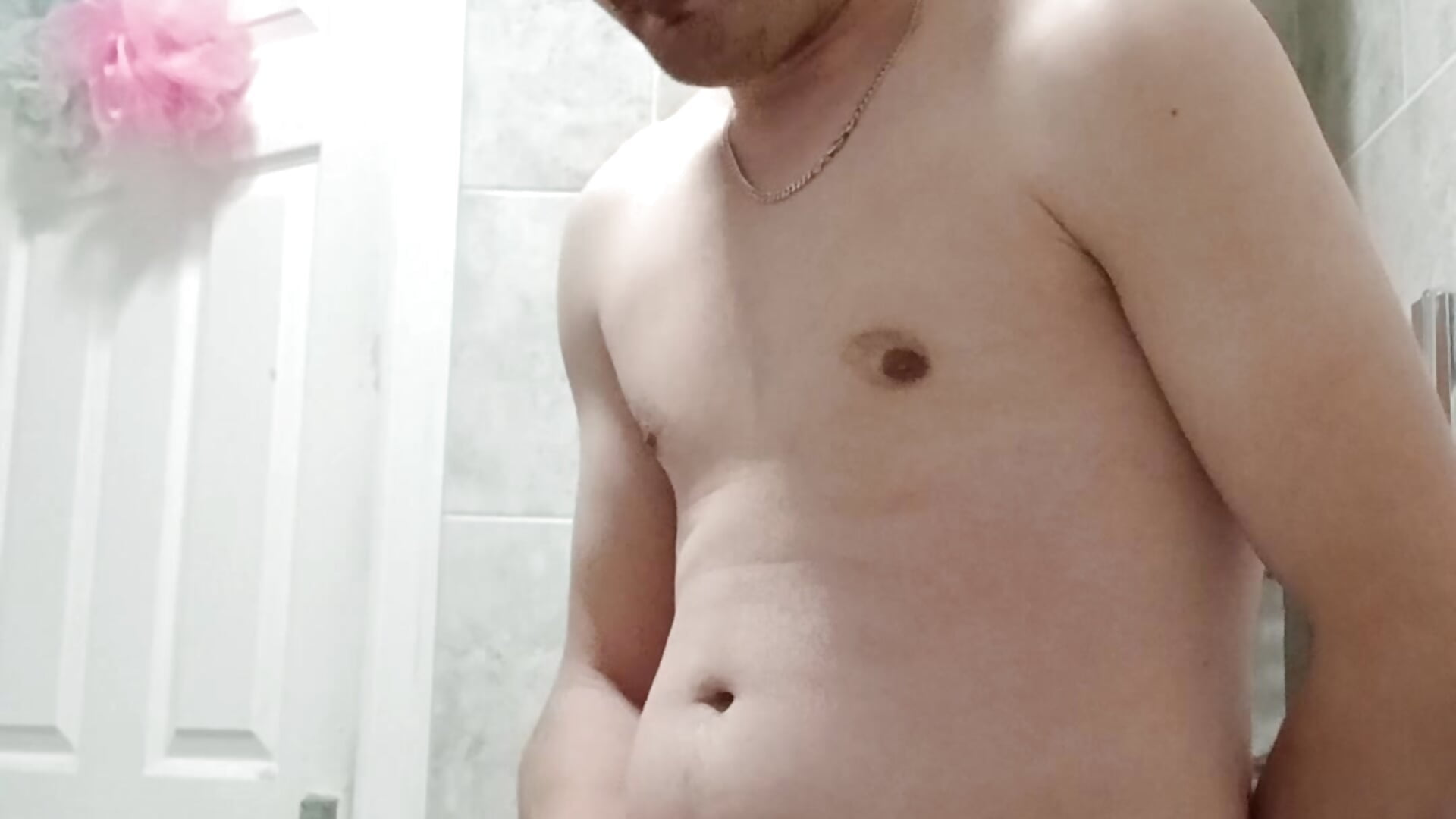 I masturbing hard  in the bathroom 🥵❤️‍🔥🎯🍌 - vídeo de Levarboy modelo de câmara