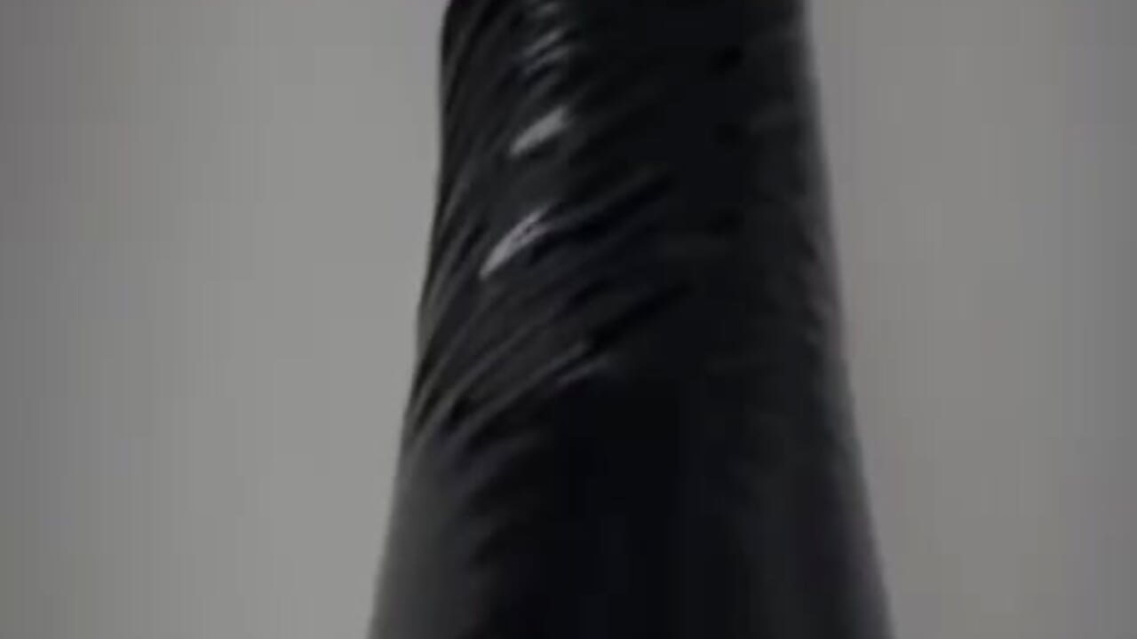 I need a submissive bitch to lick my boots 😏 - Madison_Cambell 캠 모델의 동영상