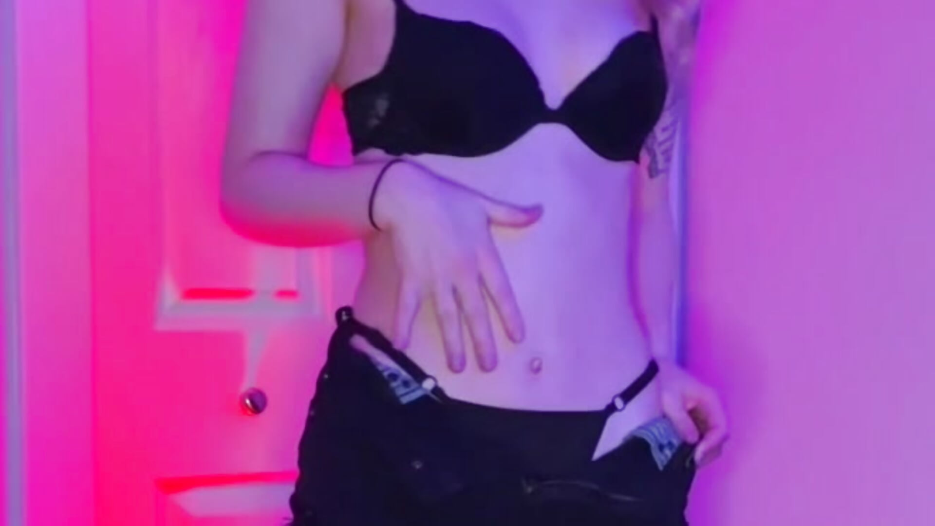 Mini CeCe striptease - video by Afterdarkcuties cam model