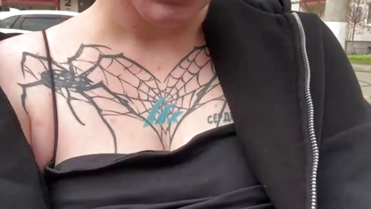 Nipples clips🤤 - AlishaOfThorns adlı kamera modelinin videosu