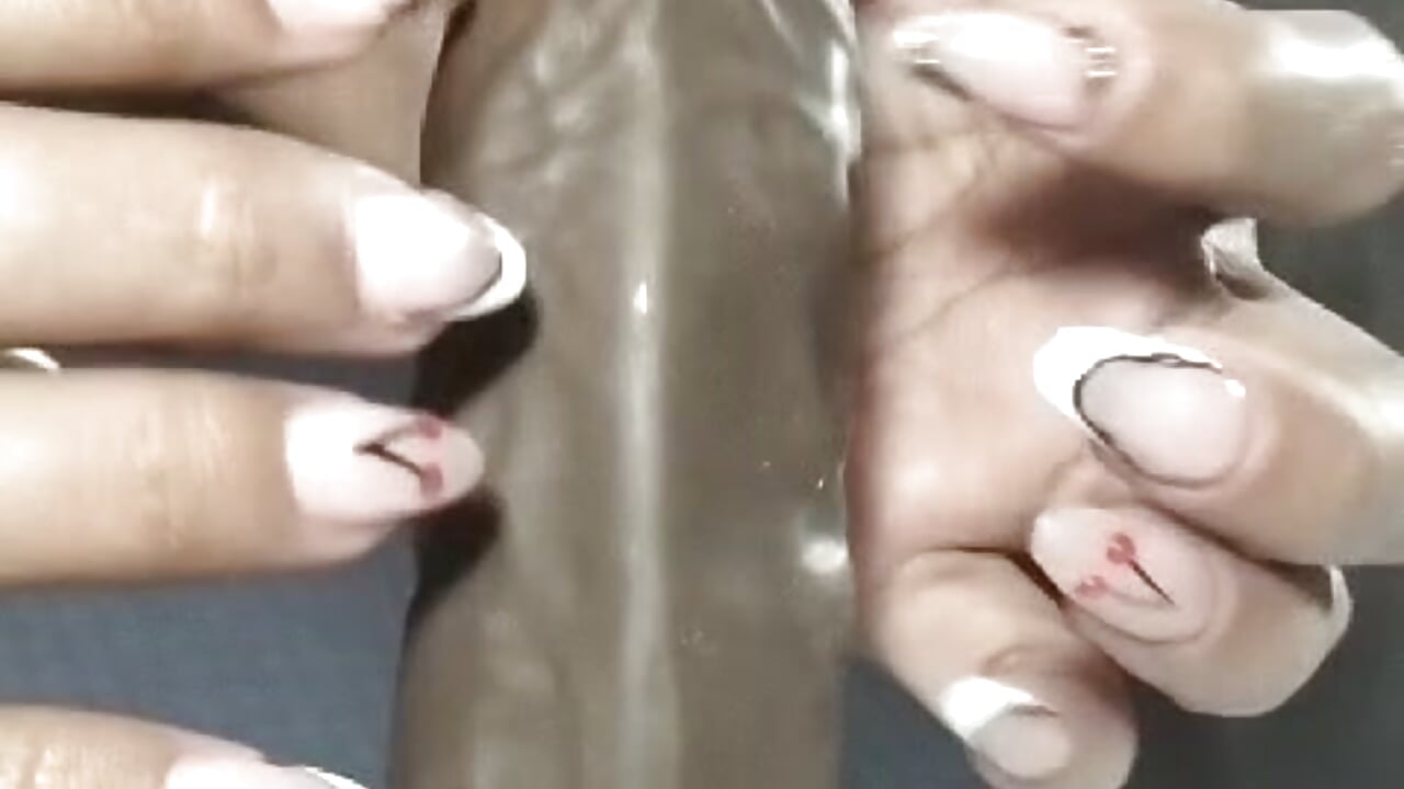 And if I caress it and full of saliva while we play? – video af AlisonMetch