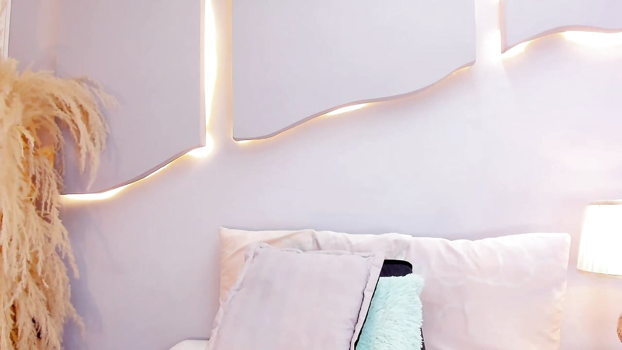 EMILY'S HOT - video oleh model kamera EmilyDiaaz