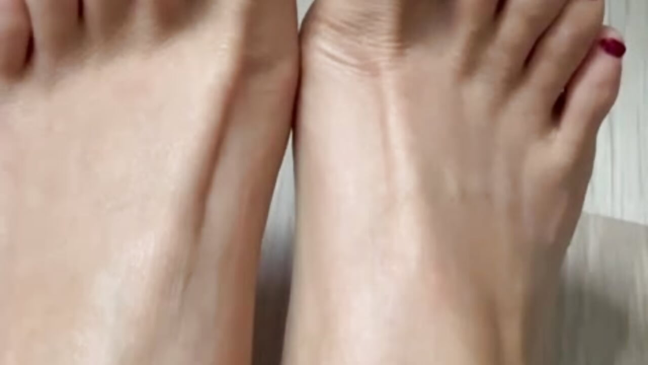 Toes - vídeo de ThaiBoo modelo de câmara