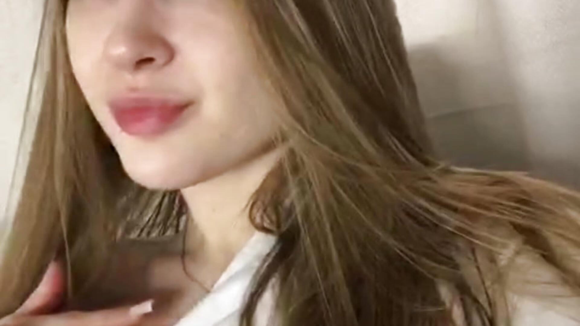 I can get lost in those gorgeous eyes - video di QuennaCoote modella di cam