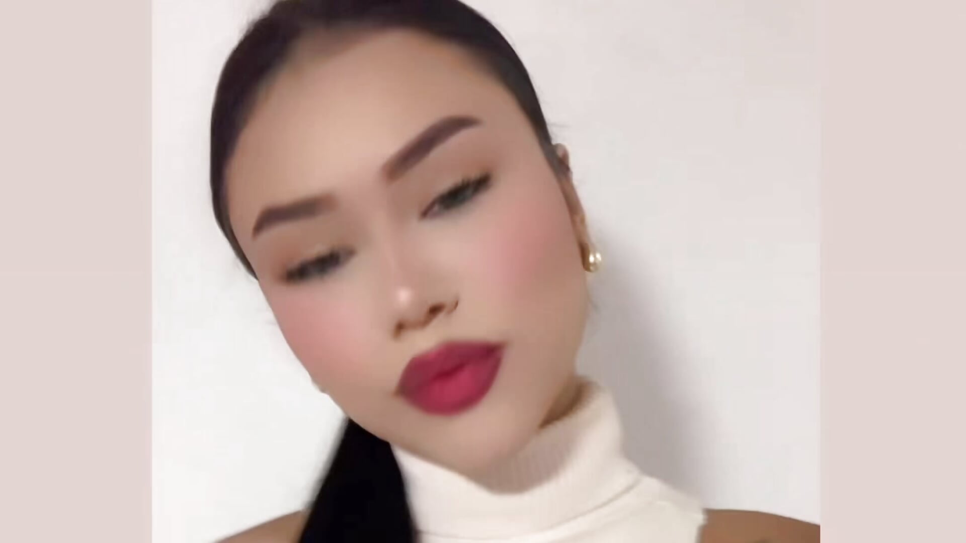 33534fb973924771bbdd57db6adf1493 - video by Emily-Carter cam model