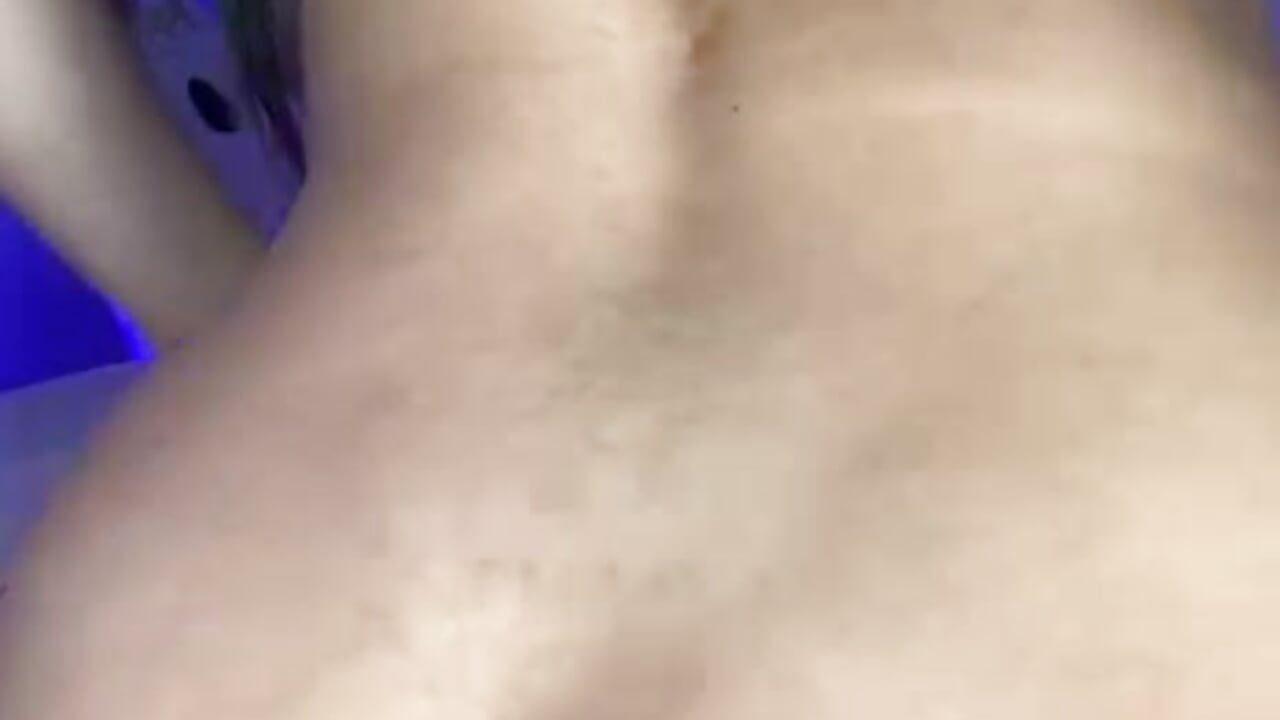 Shaking & teasing my hot big ass 🍑🔥 - sasha_riverss kullanıcısının videosu