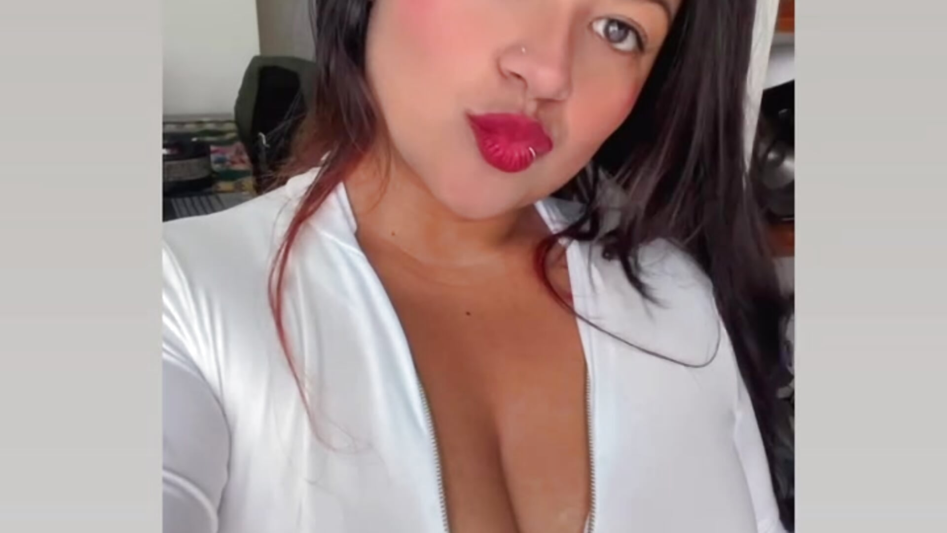 sexy girl 🫦🍆💦😈 - video by cristallbenetth cam model