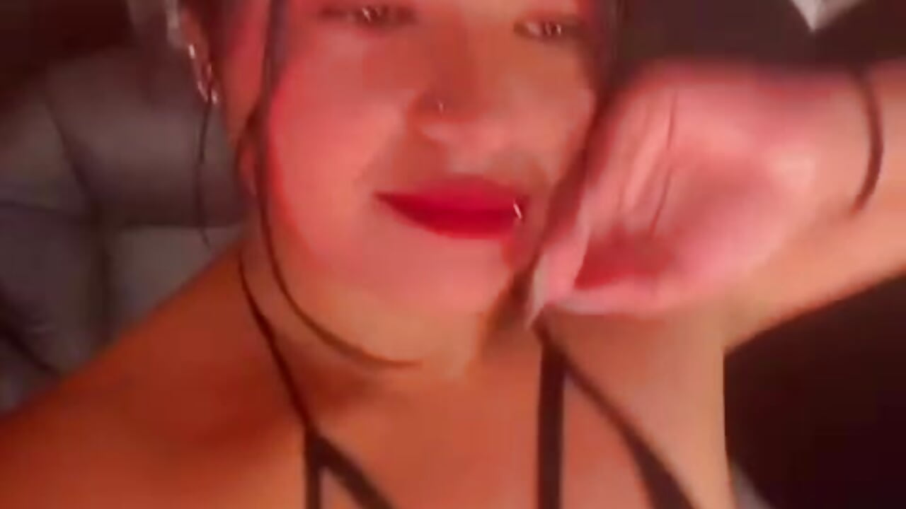 dance sexy - video by cristallbenetth cam model