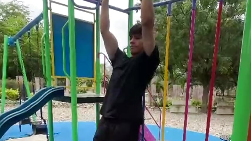 Play a little - video by Allex_Cano cam model