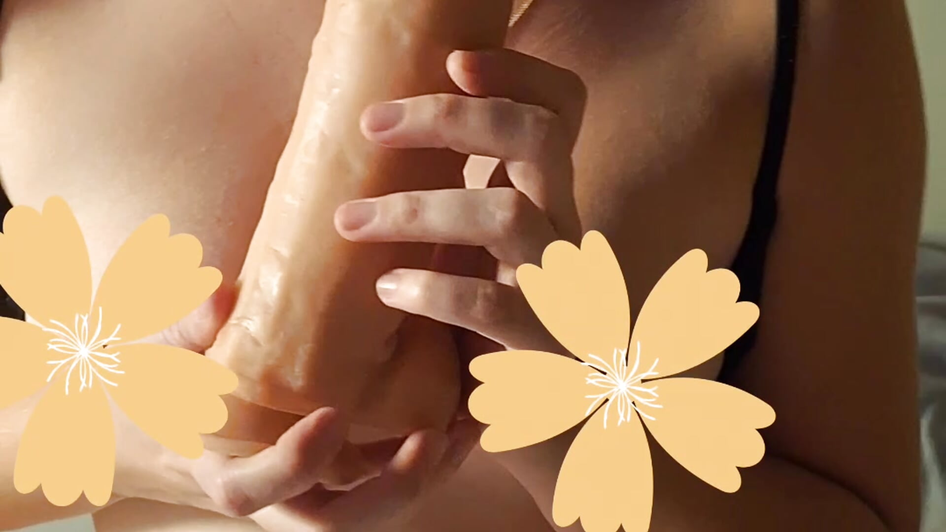 Oops.. I ended up getting lipstick on you 💄 Oops.. Acabei te sujando de batom 💄 - video by Elise_Nyx cam model