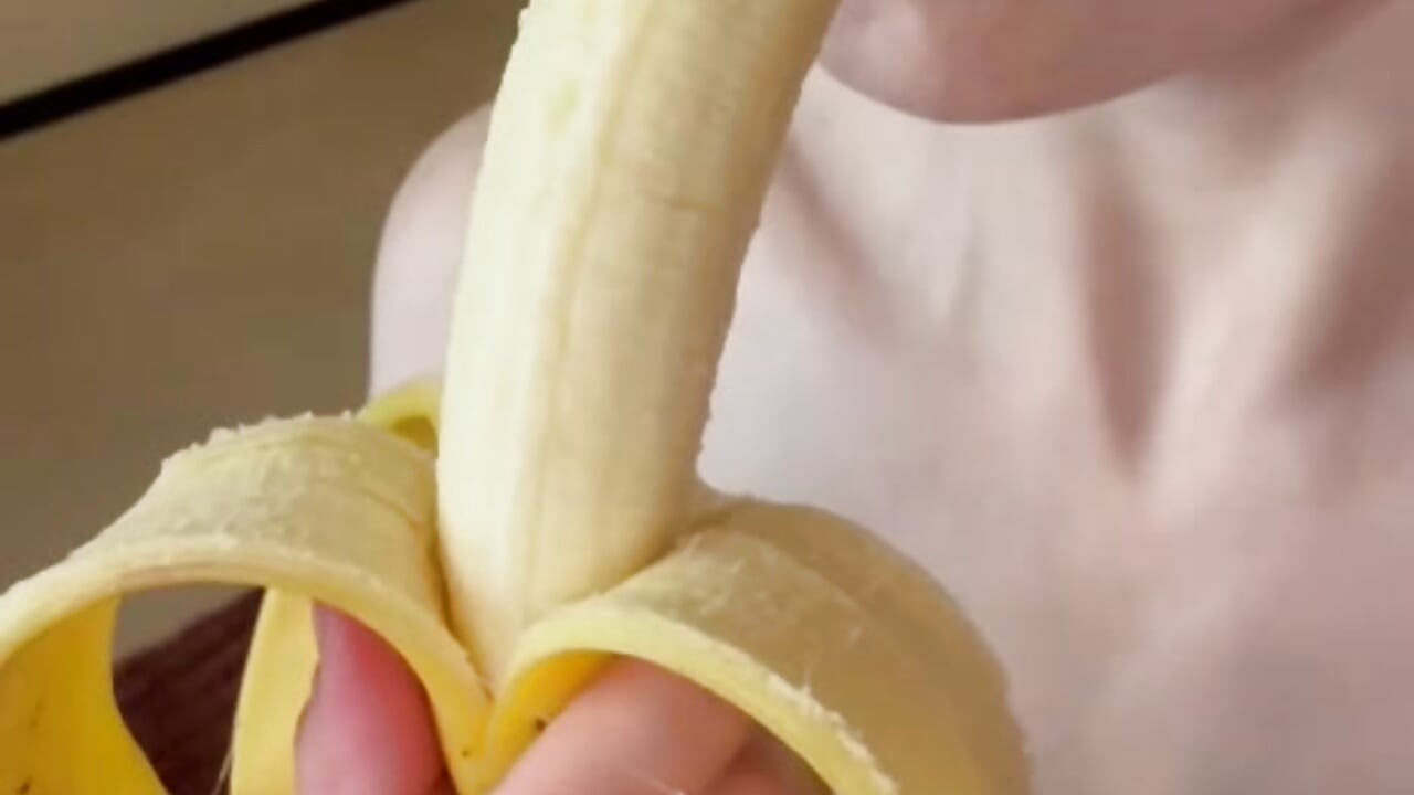What a delicious dick..khm sorry, bananas😀