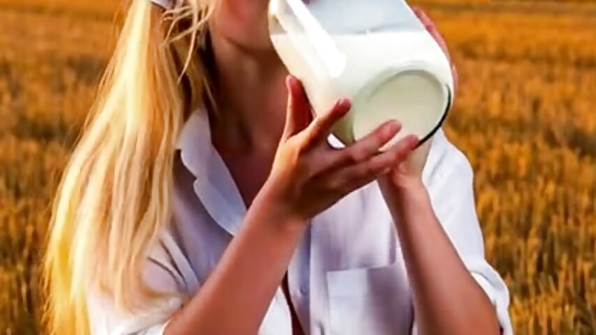 Milk - סרטון של Faiiry_Light, דוגמן/ית מצלמה