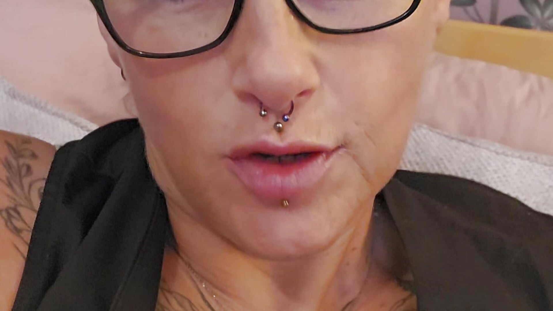 1000005962 - Video von CurvyGilf_RubyX Cam-Model