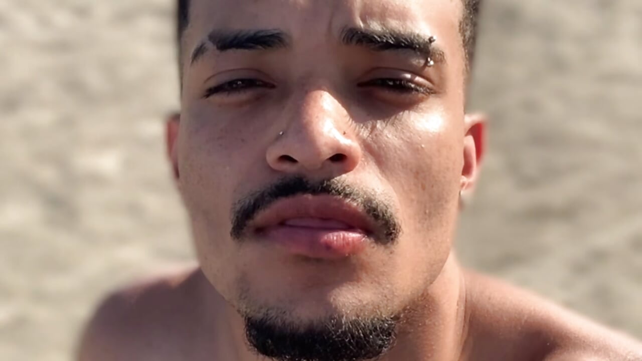 As hot as the sun ☀️ and relaxing like the sea 🌊 - video oleh model kamera eross_chipre_