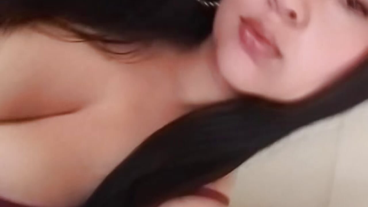 MIEOWuW - βίντεο μοντέλου EngelCristaly