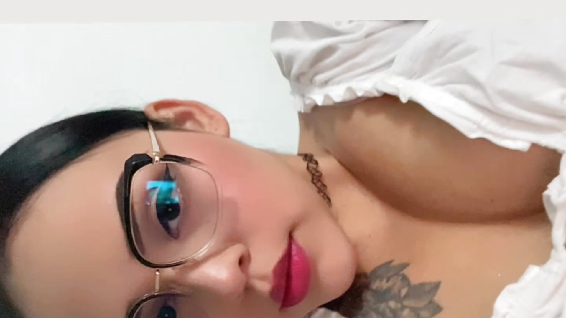 Me - video by Carlaguzman_ cam model