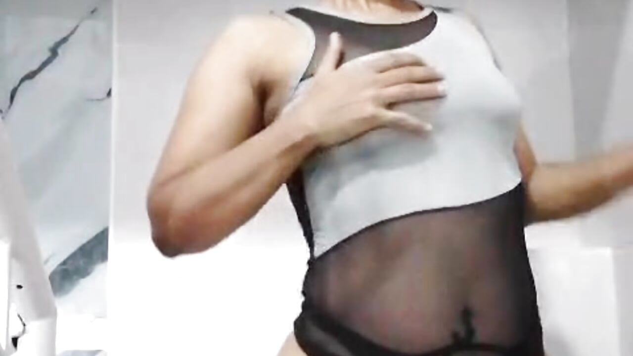 Zara🔥 - video by zara_smitt cam model