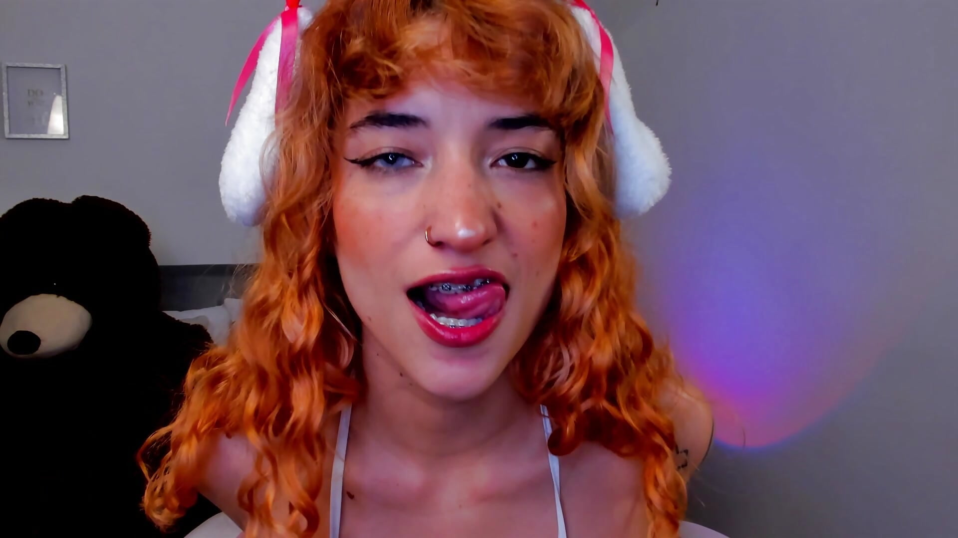 Hot bunny - video by jennalux_ cam model