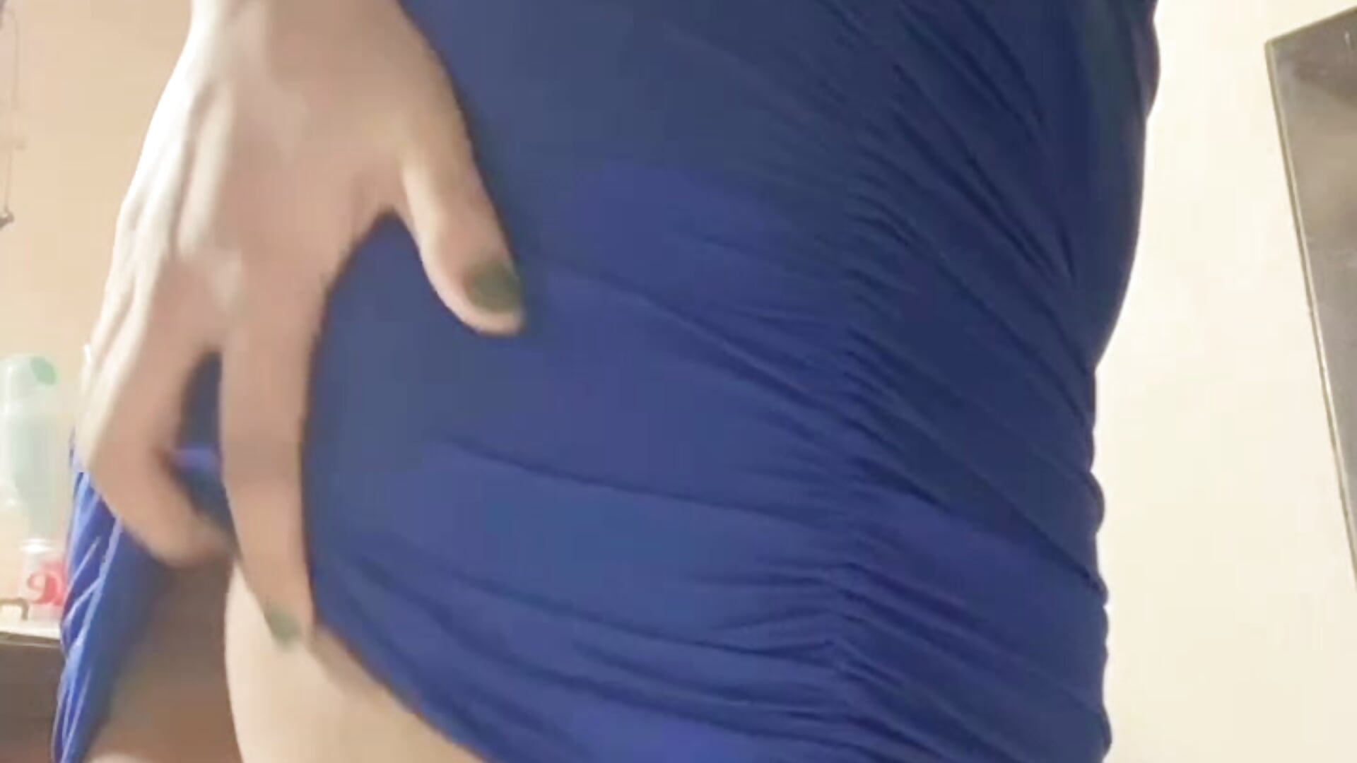 Dress 👗 to undress 💦🙈 - video by Lisa_richards cam model