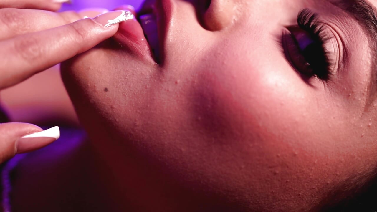 Welcome to my porfile - video oleh model kamera Lucia_Brown_