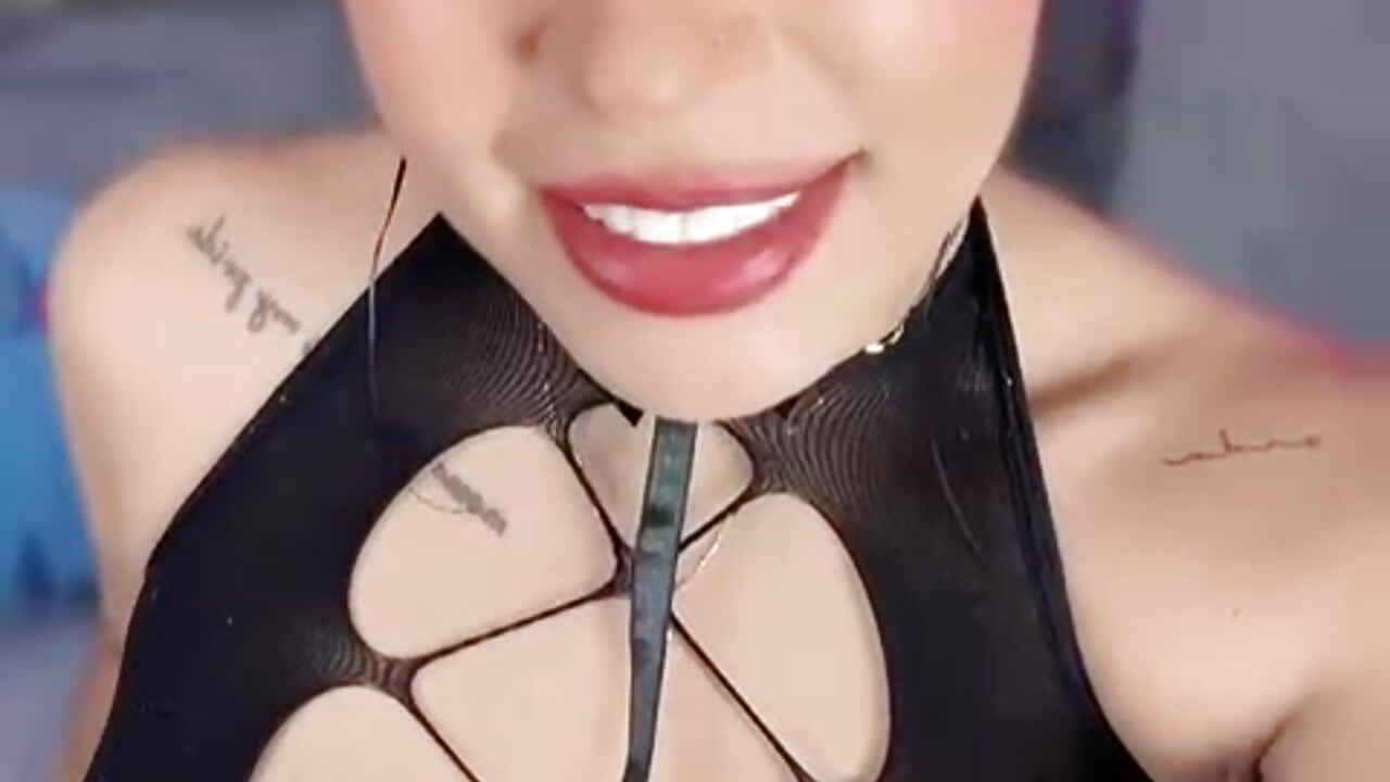 kisses 💋💋 - відео від вебкаммоделі AngelaRicci