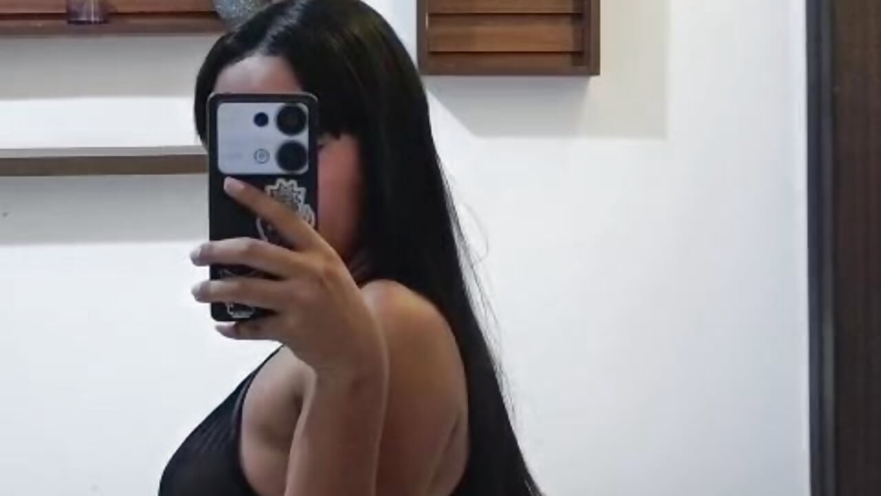 🔥🙈 - video oleh model kamera Emma_lorense22