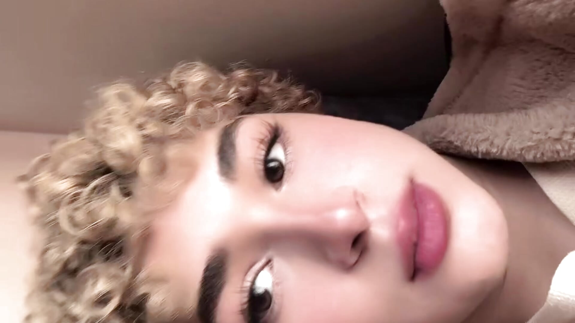 Kiss forbyou💋– patrick_angel6 kameramodell videója