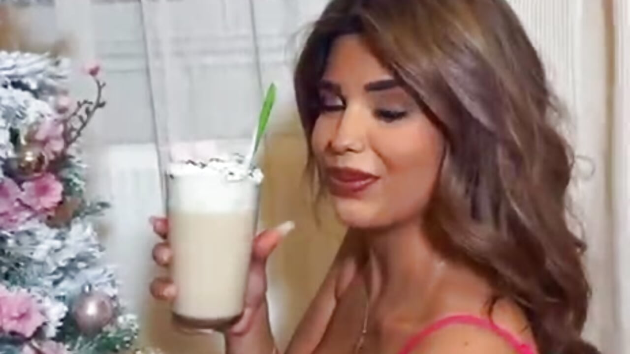 christmas vibes 🤫😈🥵🥵🥵 – video od webkamerové modelky Bella_Posh