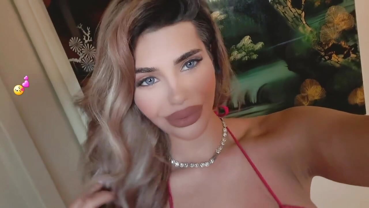 Muaah – video af Bella_Posh cam-model