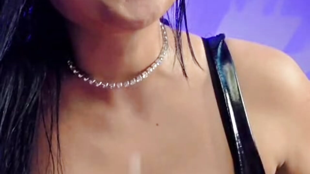 lick me - ক্যাম মডেল veresskaardila77-এর ভিডিও