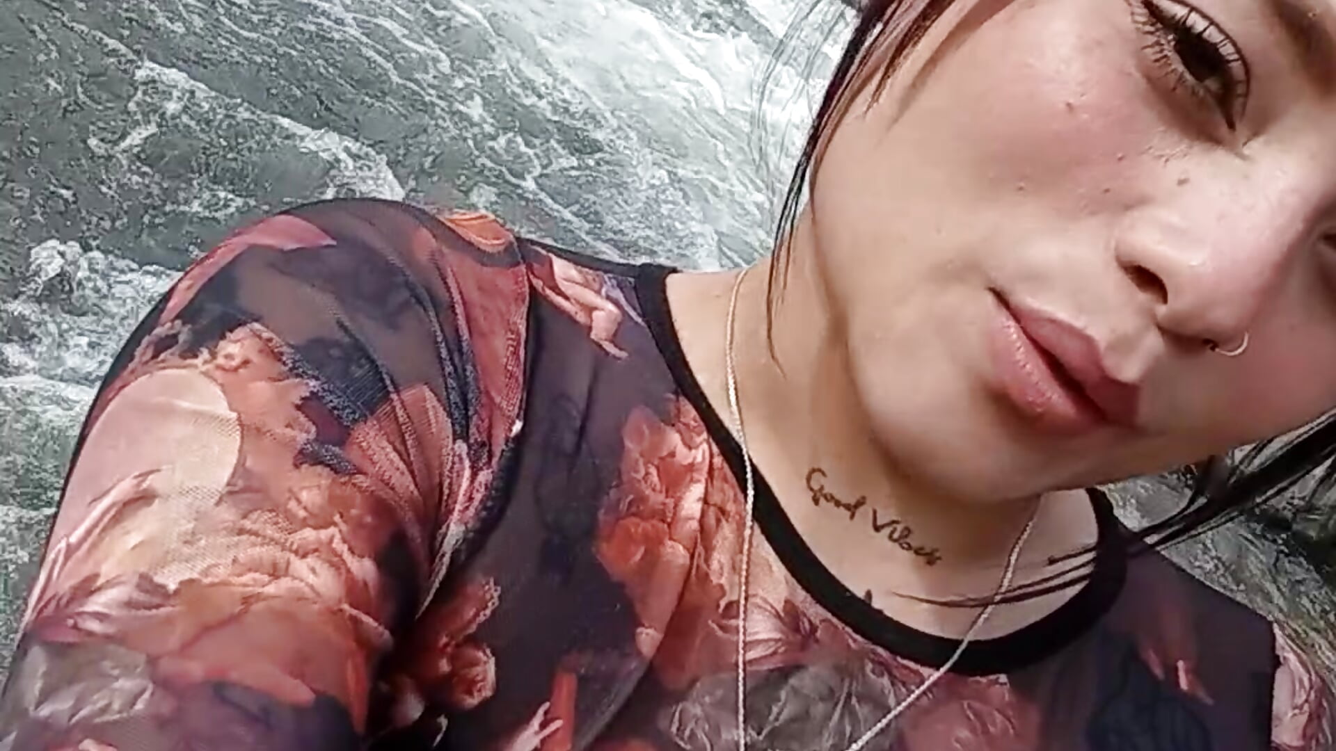 Good vibes 🪬🍃 - video của người mẫu cam ChloeAllennn