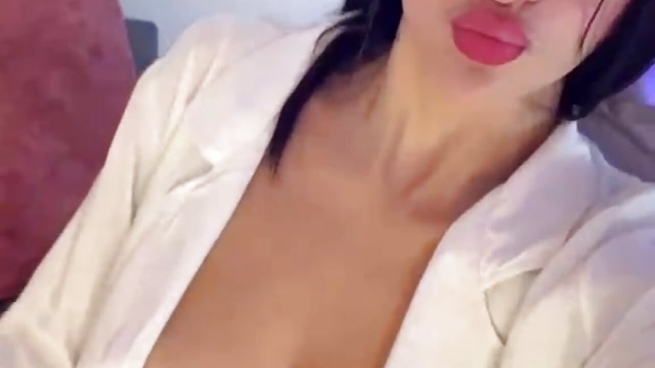 GOOD DAY – video od webkamerové modelky Ivaannaa_